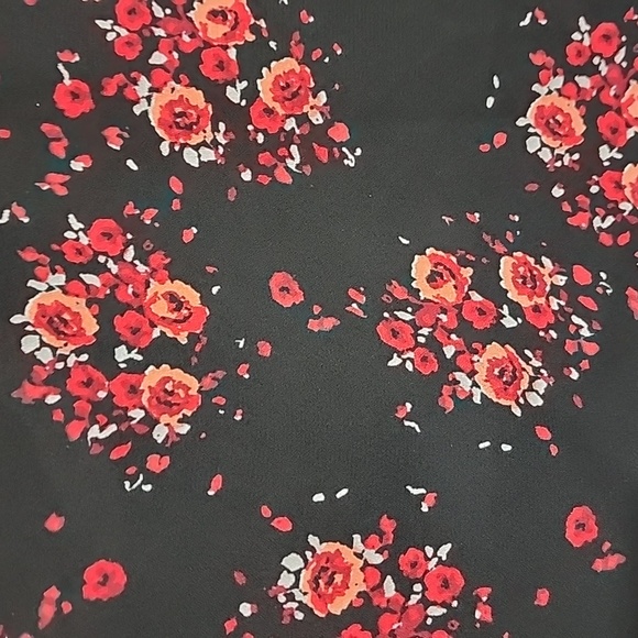 Dynamite Floral Top - Picture 5 of 9